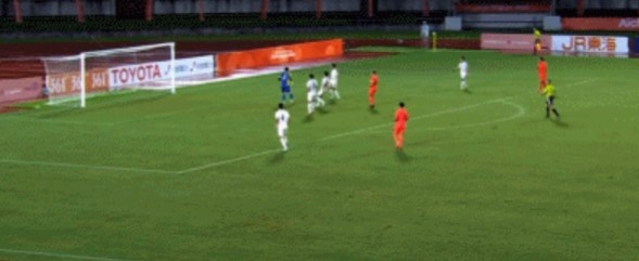 亚运开门红!U23国足2-1逆转朝鲜 37岁吴曦29岁张玉宁均传射建功 亚运开门红!U23国足2-1逆转朝鲜 37岁吴曦29岁张玉宁均传射建功