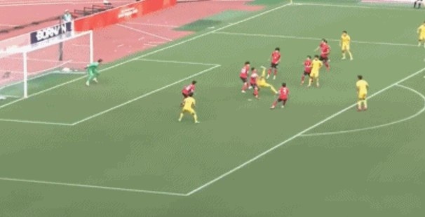 无缘亚运决赛!U23国足1-2韩国U23 王钰栋破门毛伟杰献助攻+伤退 无缘亚运决赛!U23国足1-2韩国U23 王钰栋破门毛伟杰献助攻+伤退