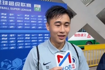 戴伟浚谈重返八万人:感谢申花球迷支持