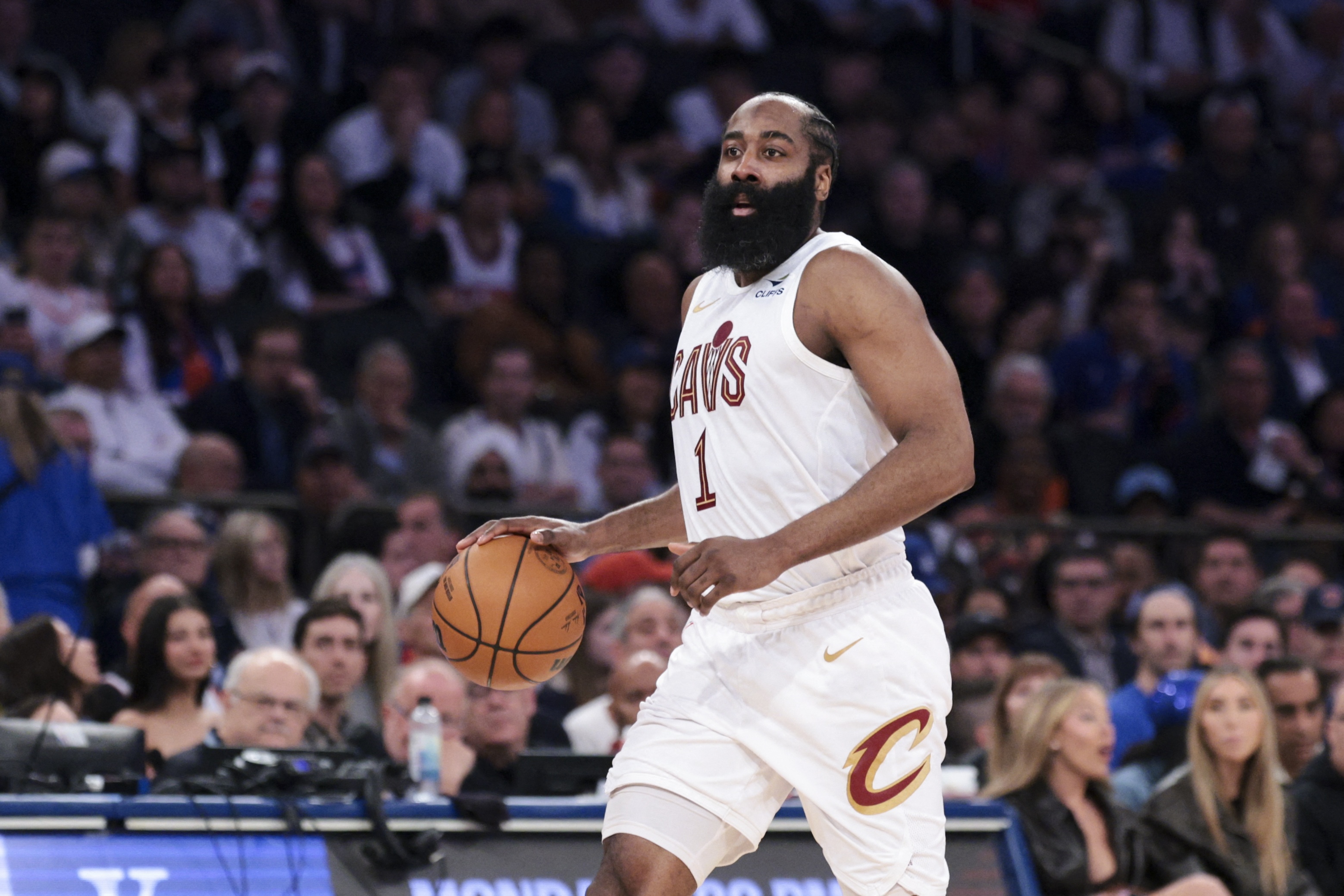 NBA近十年季后赛失误榜:哈登居首詹姆斯第二