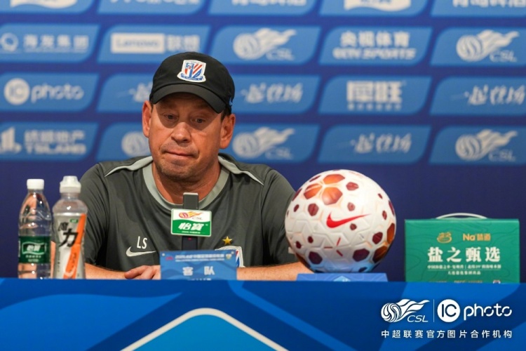 斯卢茨基谈金顺凯肋骨骨折将留大连治疗