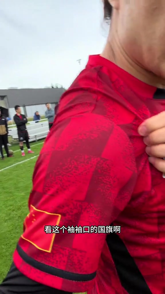 汪嵩晒温哥华野球视频,王永珀现身引关注