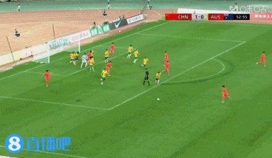 U17国足2-0领先澳大利亚,赵松源头球破门