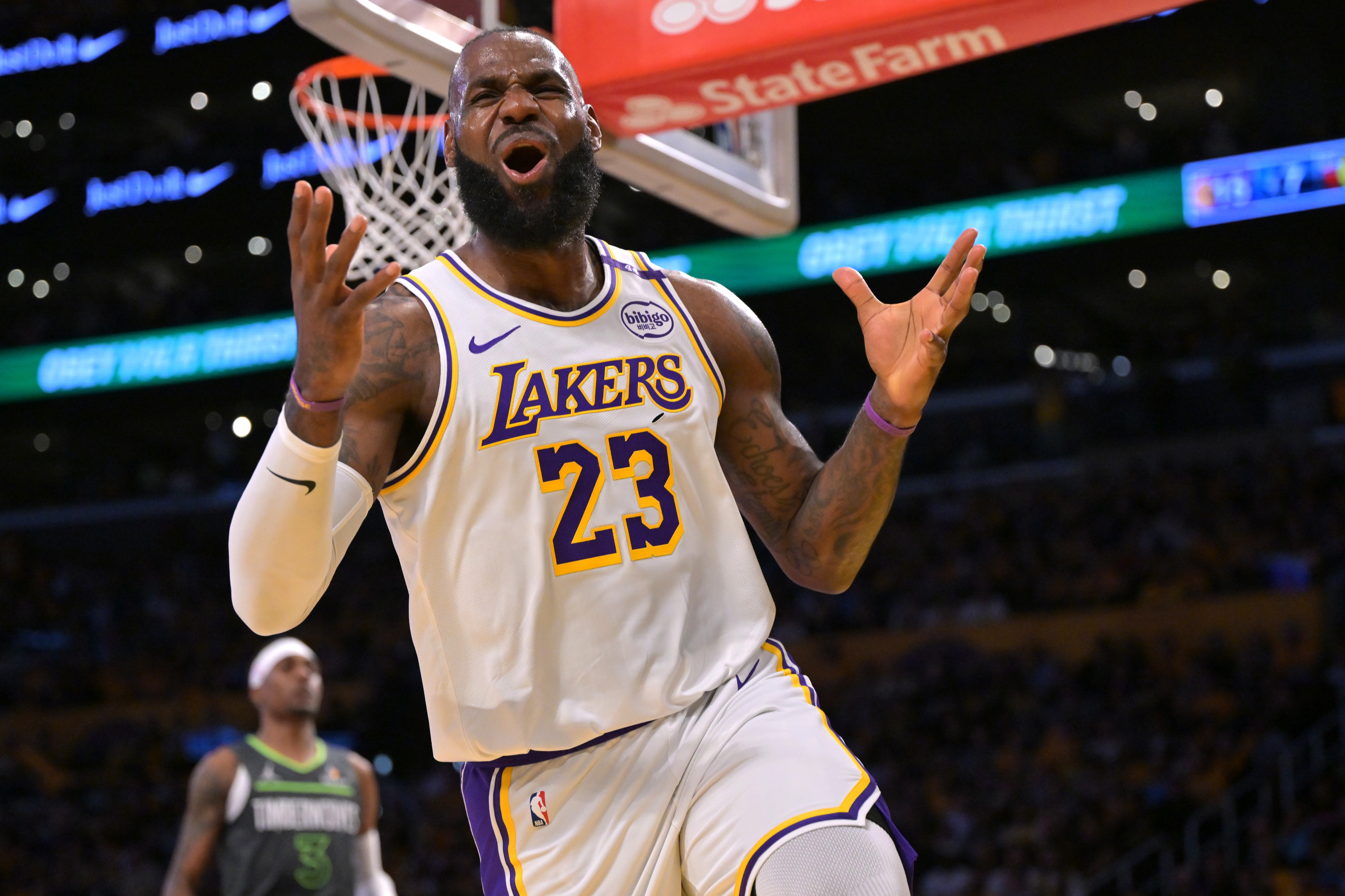 夸梅·布朗调侃:给够钱就吹詹姆斯是GOAT
