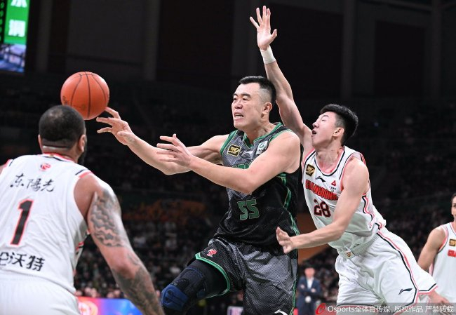 韩德君16+12辽宁胜广东 山西8人上双大胜吉林