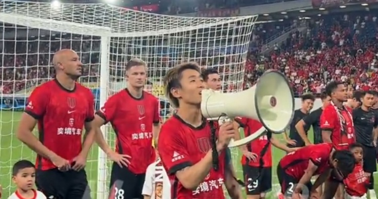 韦世豪喊话:球员+球迷才能发挥全部力量,下轮把冠军带回成都