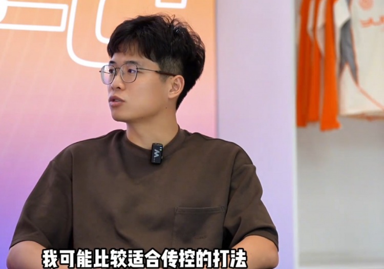 段刘愚:我可能比较适合传控的打法,会尽全力完成教练给我的任务