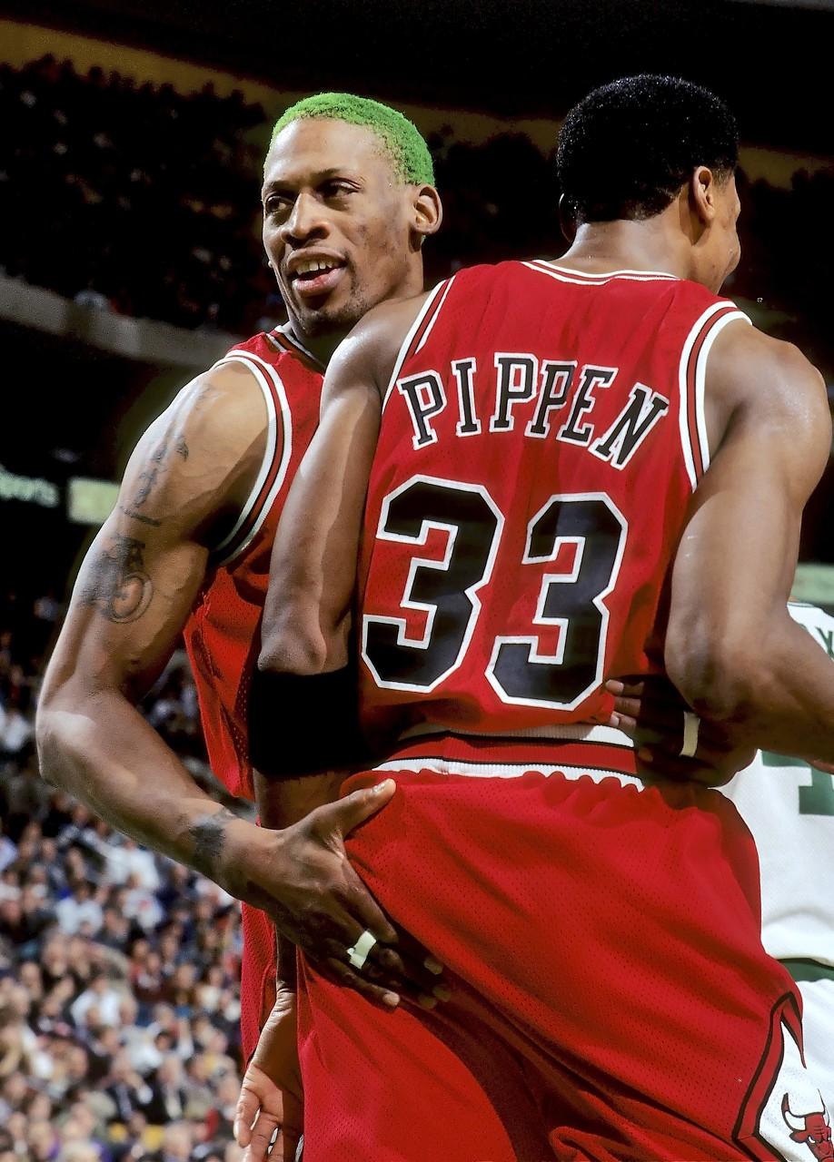 名嘴夏普:只有两个NBA球员认为皮蓬比詹姆斯强 即皮蓬和罗德曼