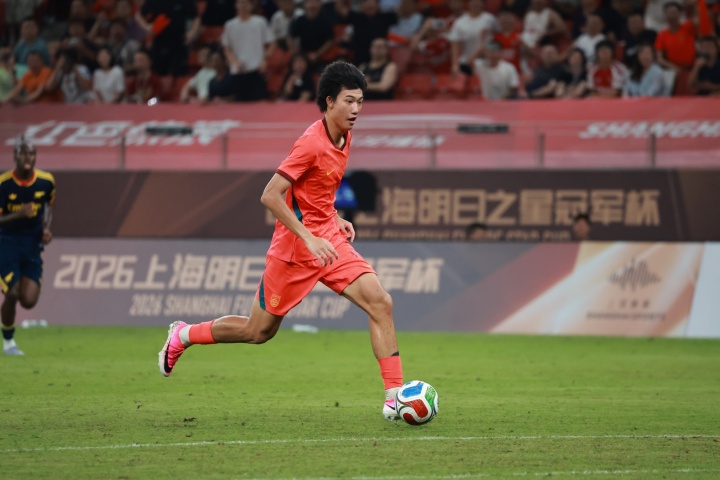 马德兴:U17国少应该明确以赵松源为进攻核心,备战11月的世少赛