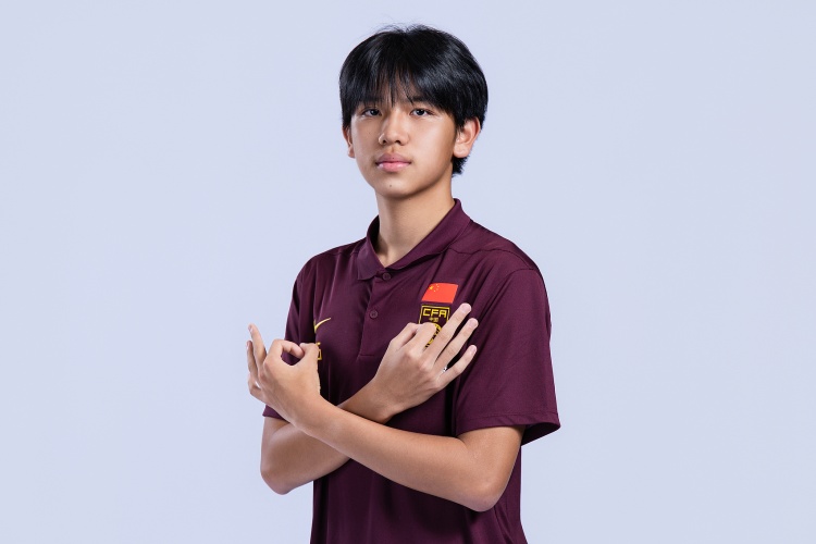 东体:潘朝伟前往欧塞尔试训,若成功年满18岁后再签正式职业合同