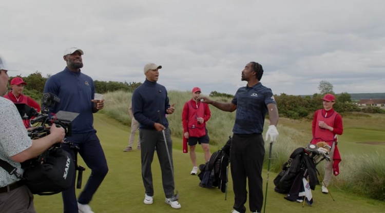 要起号了!詹姆斯更新社媒 给自己新开的油管账号打广告